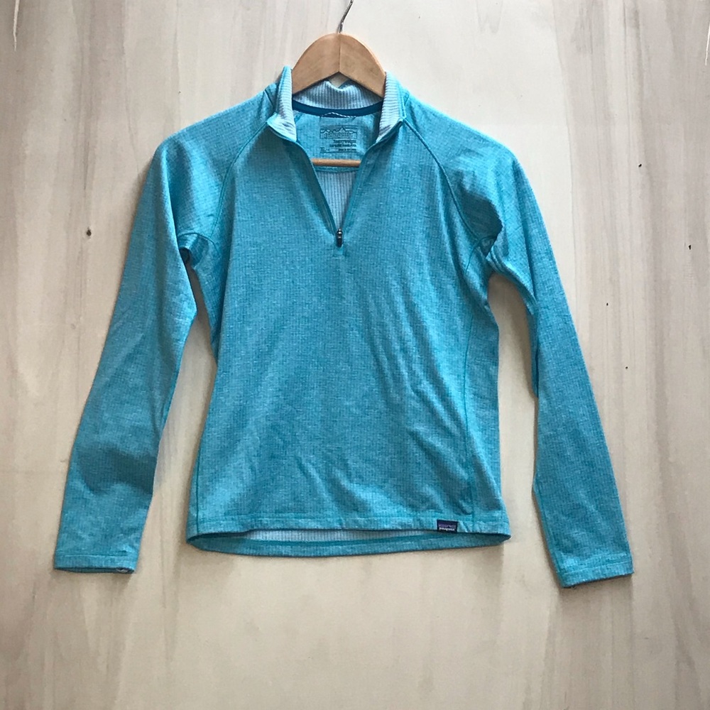 Patagonia 1/4 zip long sleeve workout top
